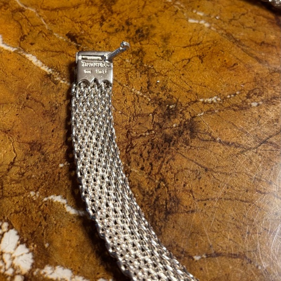 Tiffany & Co. Elegant 925 Sterling Silver Mesh Necklace - Picture 5 of 7